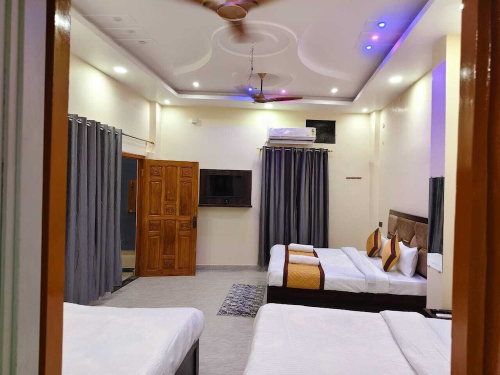 Family Quadruple Room, City View