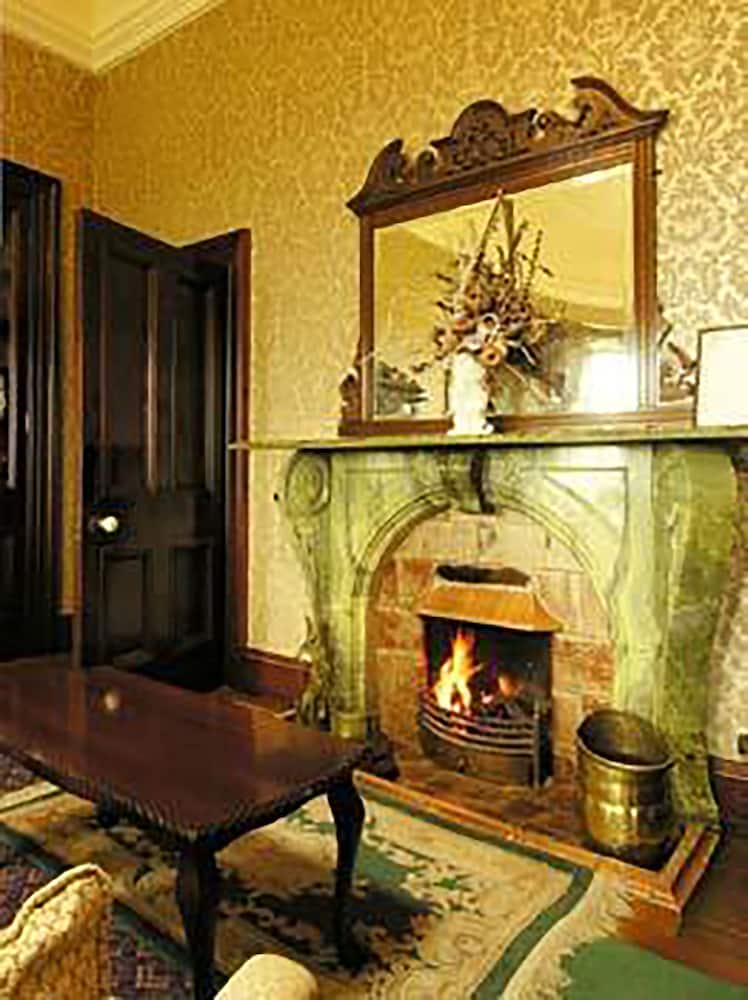 Double or Twin Room - Photo 7