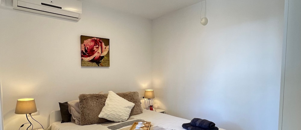 Apartamento Deluxe, con baño privado y vista al mar (CostaOro 1BA)