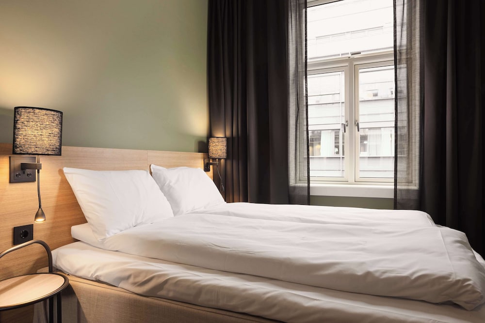 Economy Room, 1 Queen Bed (Queen) photo 2