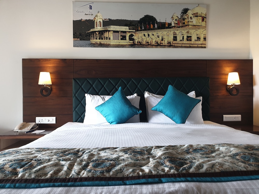 Regal deluxe with private balcony photo 1