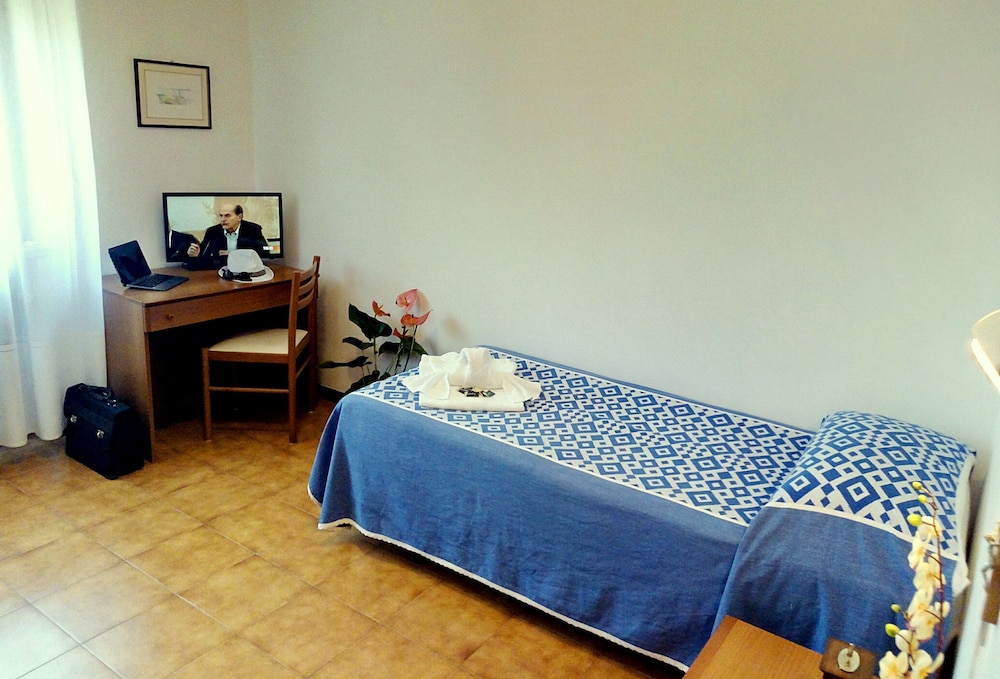 Classic Single Room photo 3