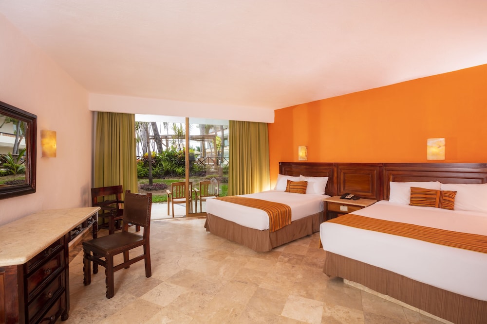 Standar Room 2 Doble Beds Terrace - Photo 1