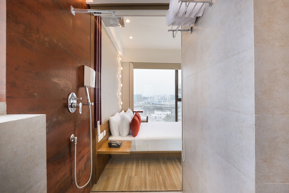 Deluxe Twin Room - Photo 5