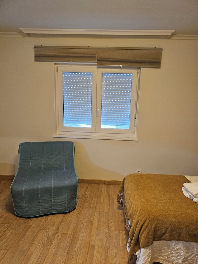 Basic Double Room Single Use, 2 Twin Beds