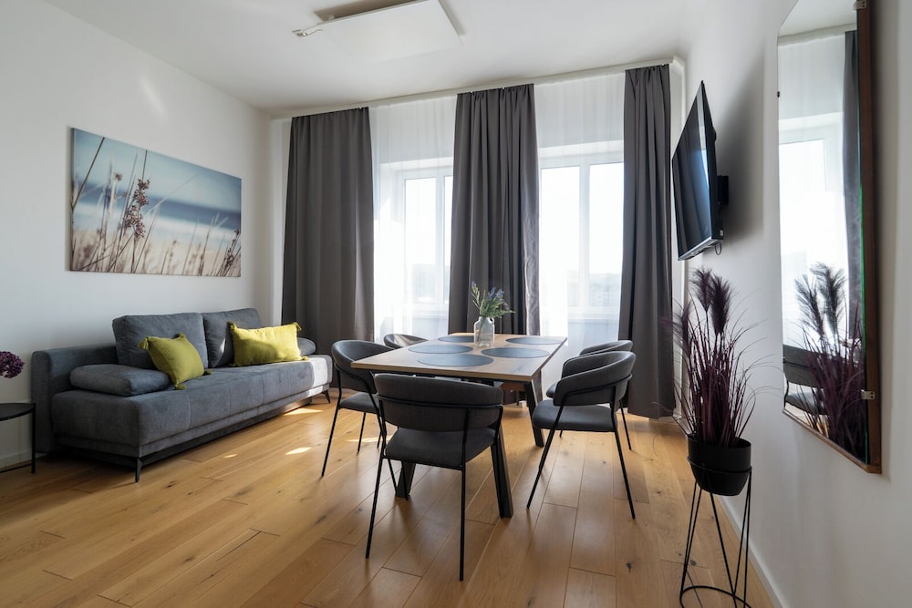 Apartment, Multiple Beds, Pets Allowed, River View