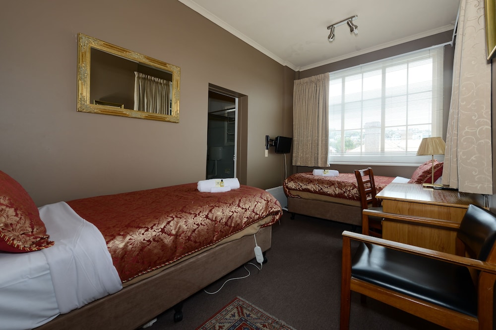 Standard Suite, 1 Bedroom (Twin Ensuite) photo 1