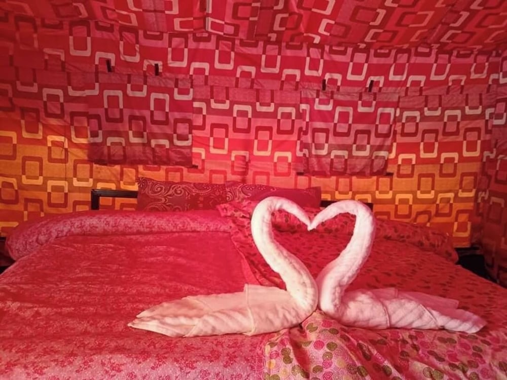 Standard Single Room, Hill View