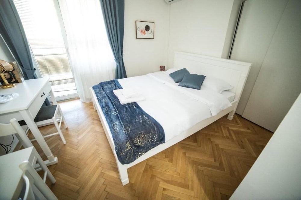 Standard Double Room - Photo 1