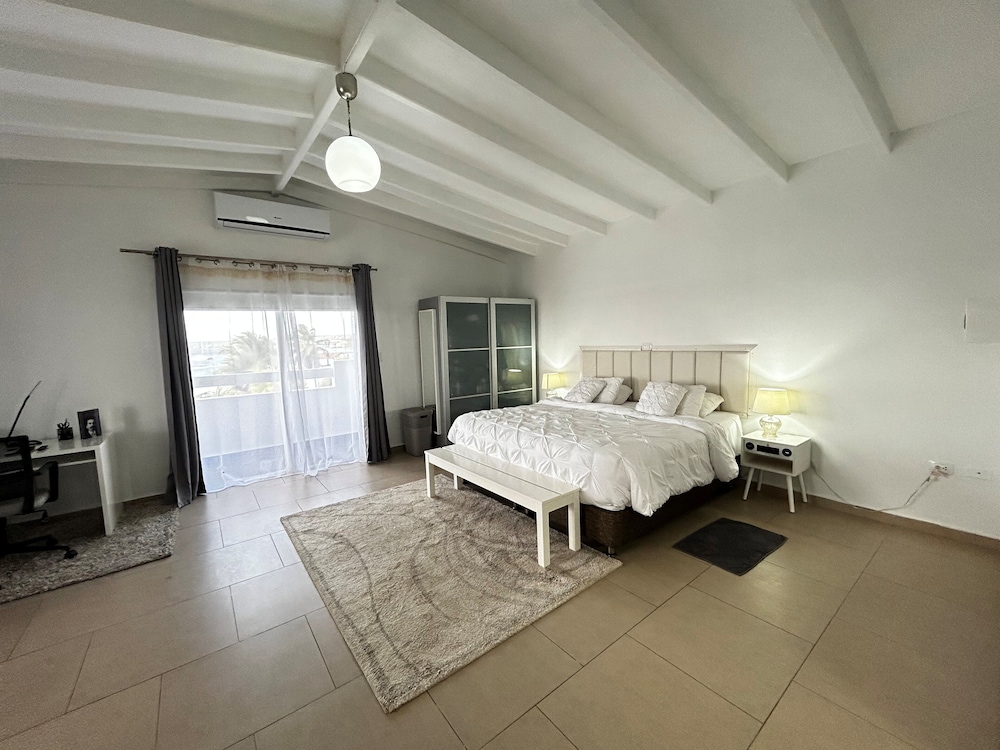 Deluxe Suite, Sea View - Photo 1