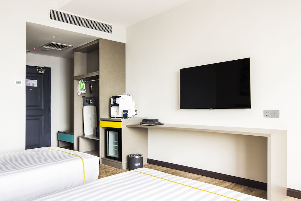 Standard Twin Room - Photo 4