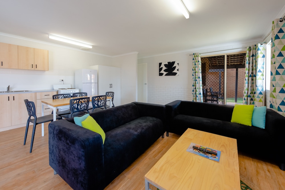 Standard Apartment, 3 Bedrooms, Non Smoking, Kitchen photo 1