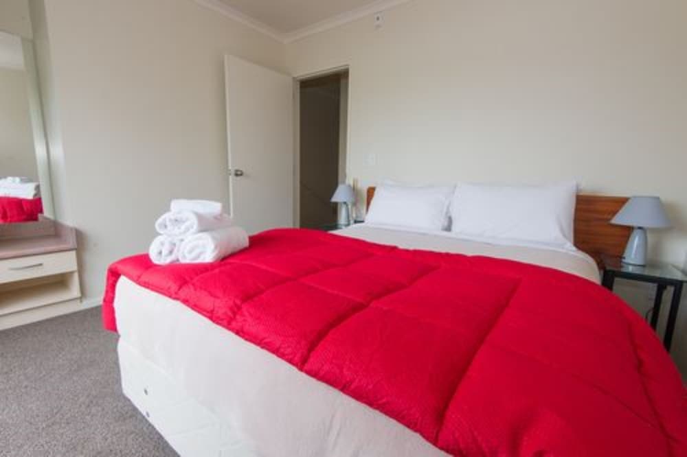 Family Apartment, 2 Bedrooms, Bathtub photo 2