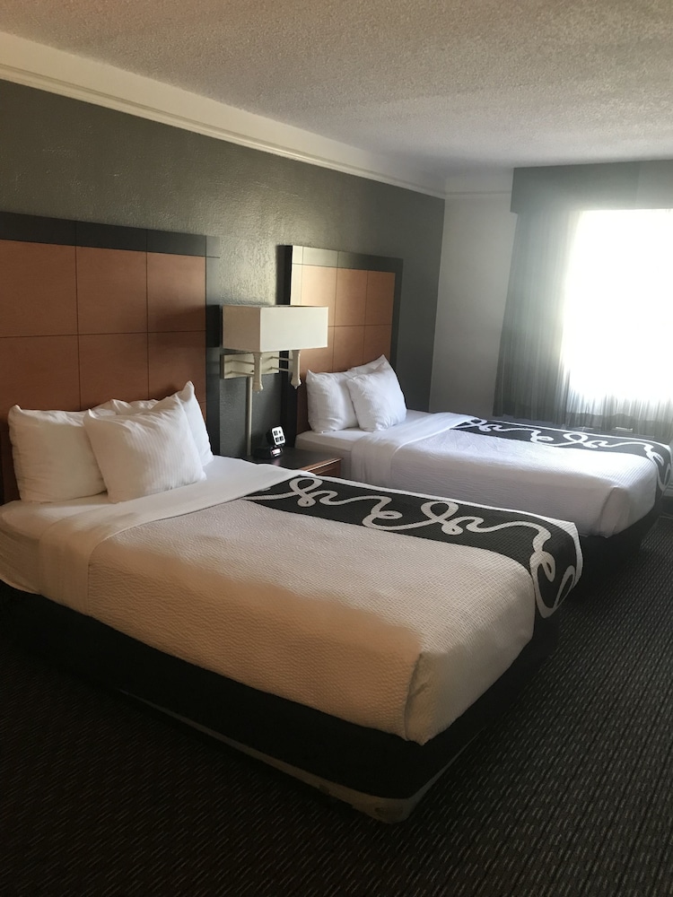 Traditional Room, 2 Double Beds, Non Smoking photo 3