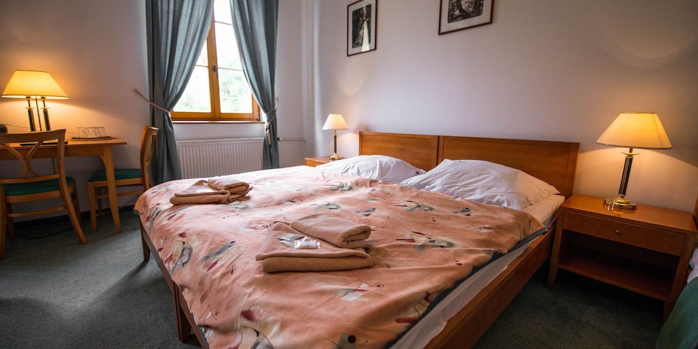 Design Double Room, Hill View photo 1