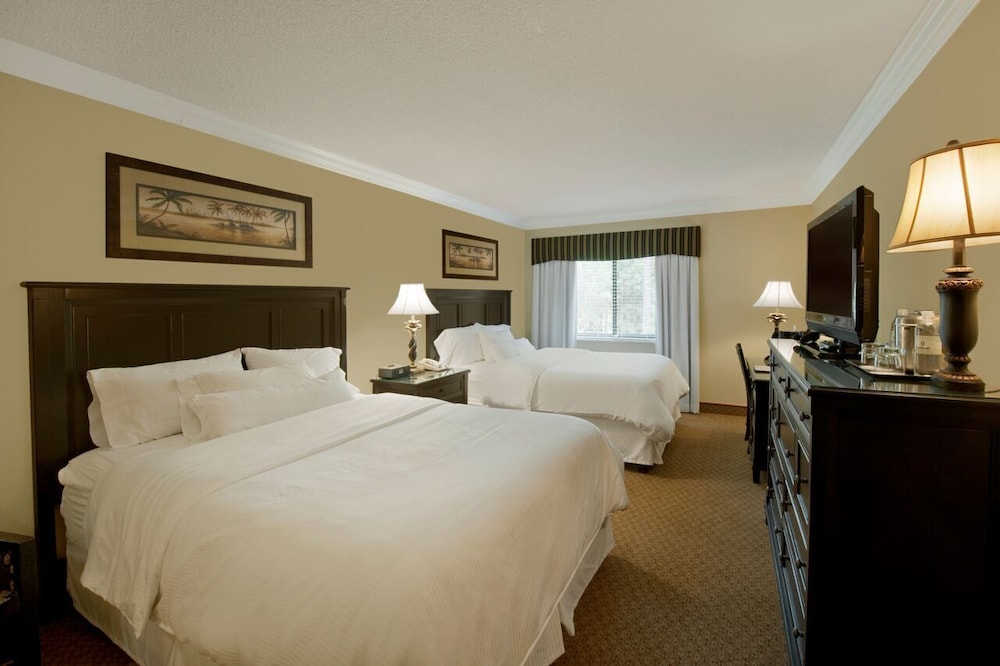 Suite, 2 Queen Beds (1K-2Q) - Photo 2