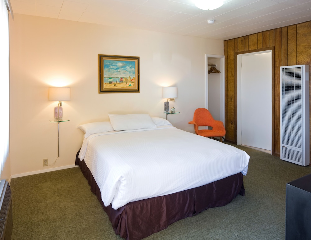 Classic (Pet Free) Room photo 2