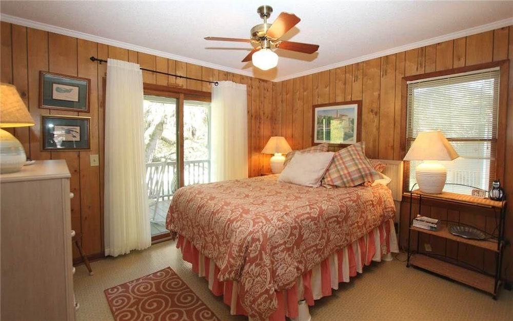 House, Multiple Beds (Miss Irene) photo 3