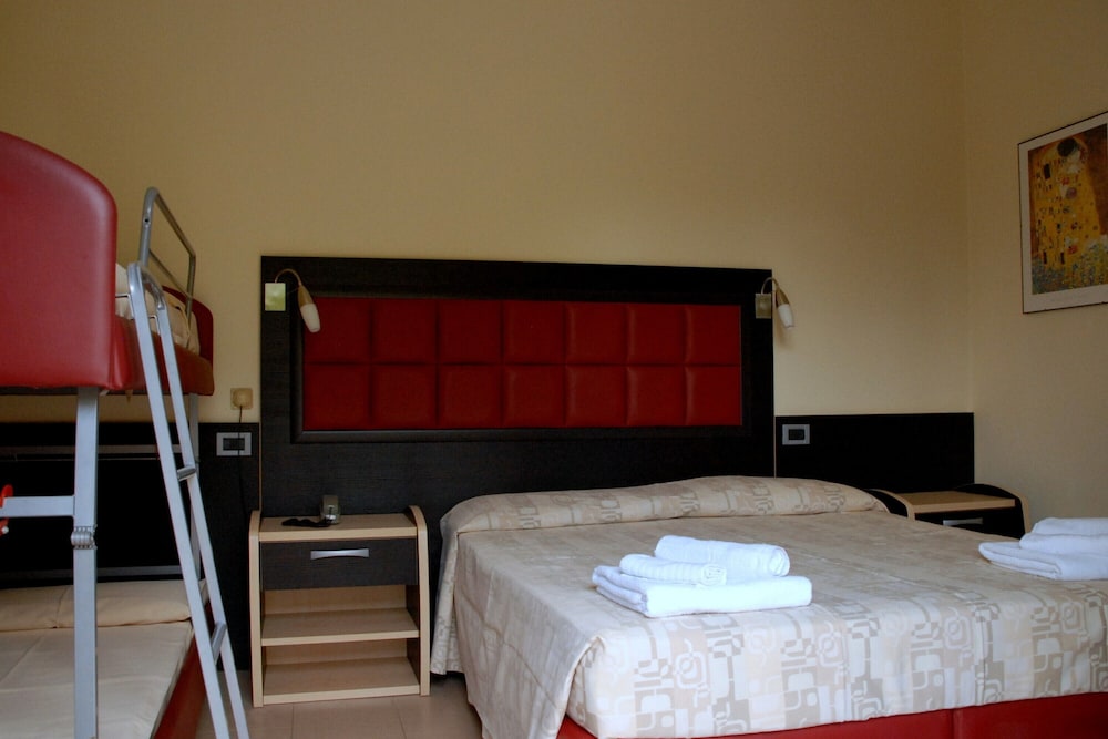 Classic Quadruple Room