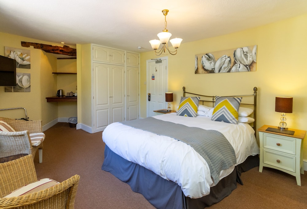 Deluxe Double Room, Ensuite photo 3