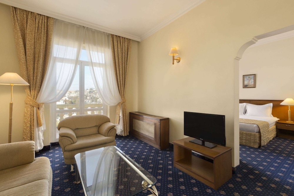 Room, 1 Queen Bed - Photo 1