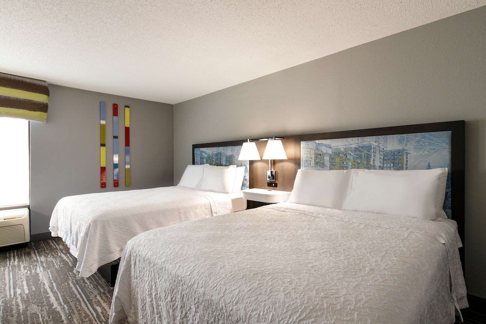 Room, 2 Double Beds, Accessible photo 2