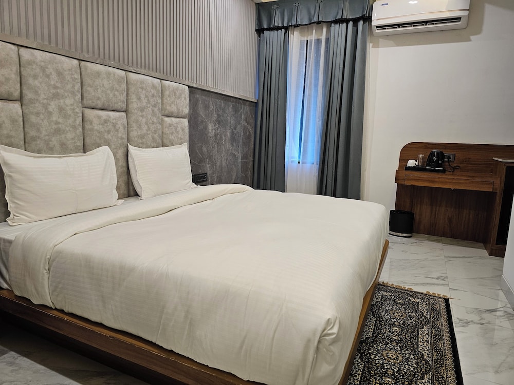 Executive Room, City View photo 3