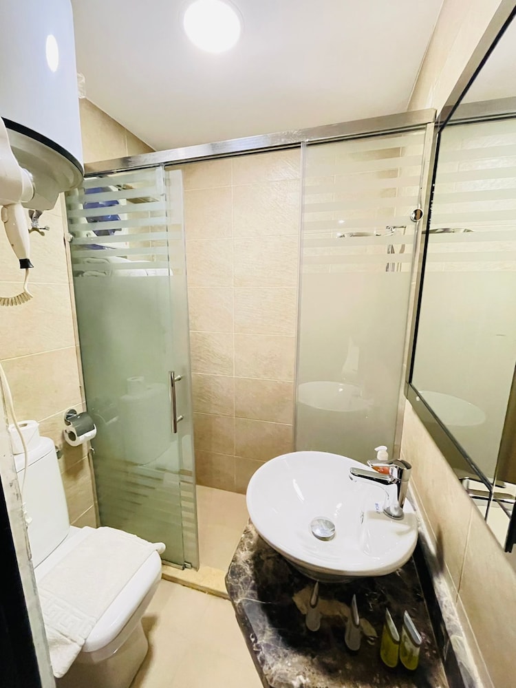 Deluxe Double or Twin Room, Non Smoking - Photo 3