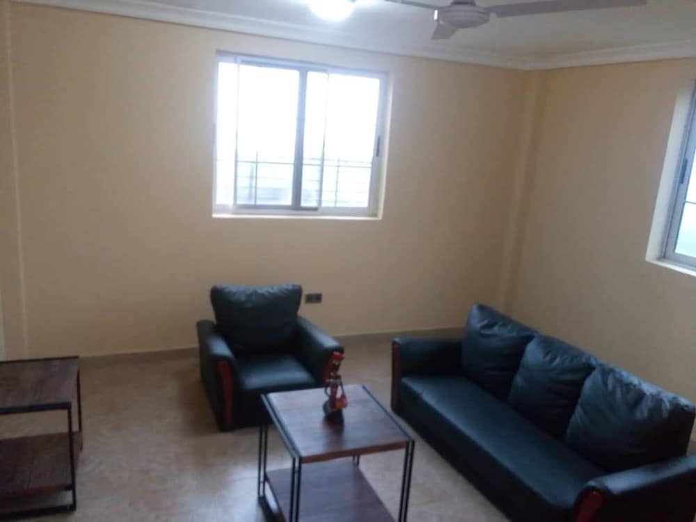 Economy Apartment, 1 King Bed, Non Smoking photo 3