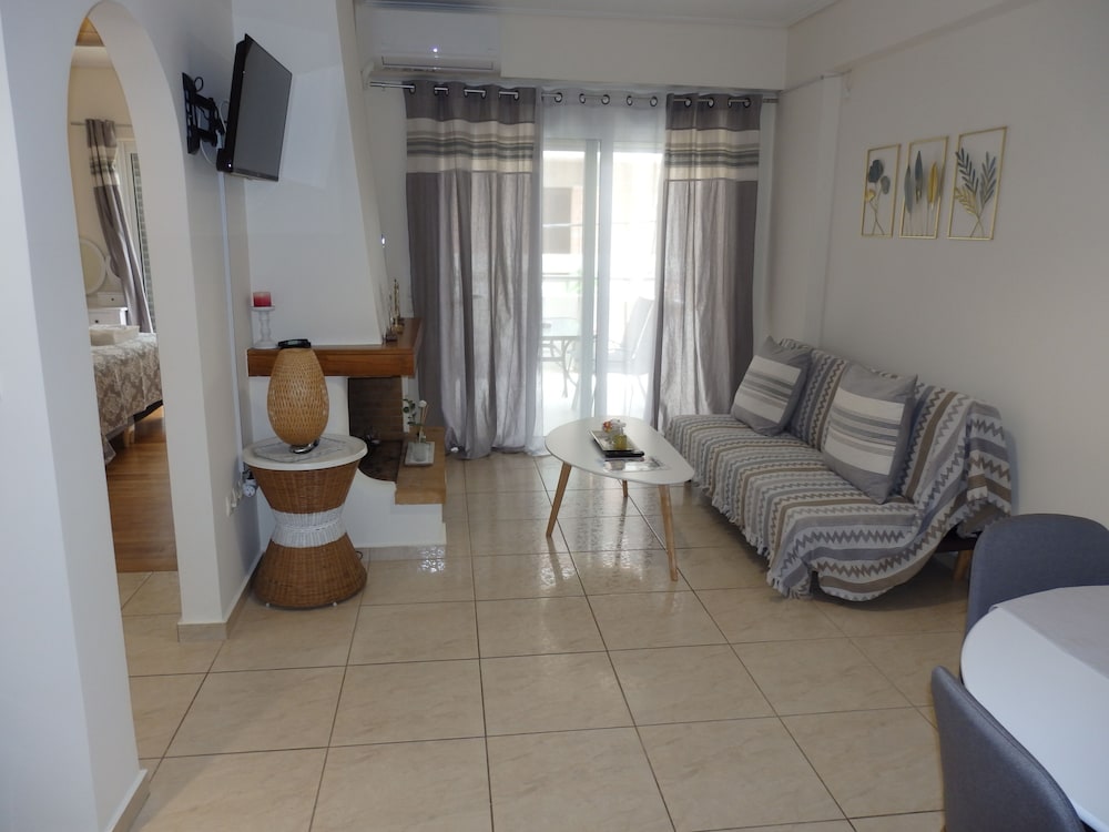 Standard Apartment, 1 Bedroom, Non Smoking, Kitchen (A6) - Photo 7