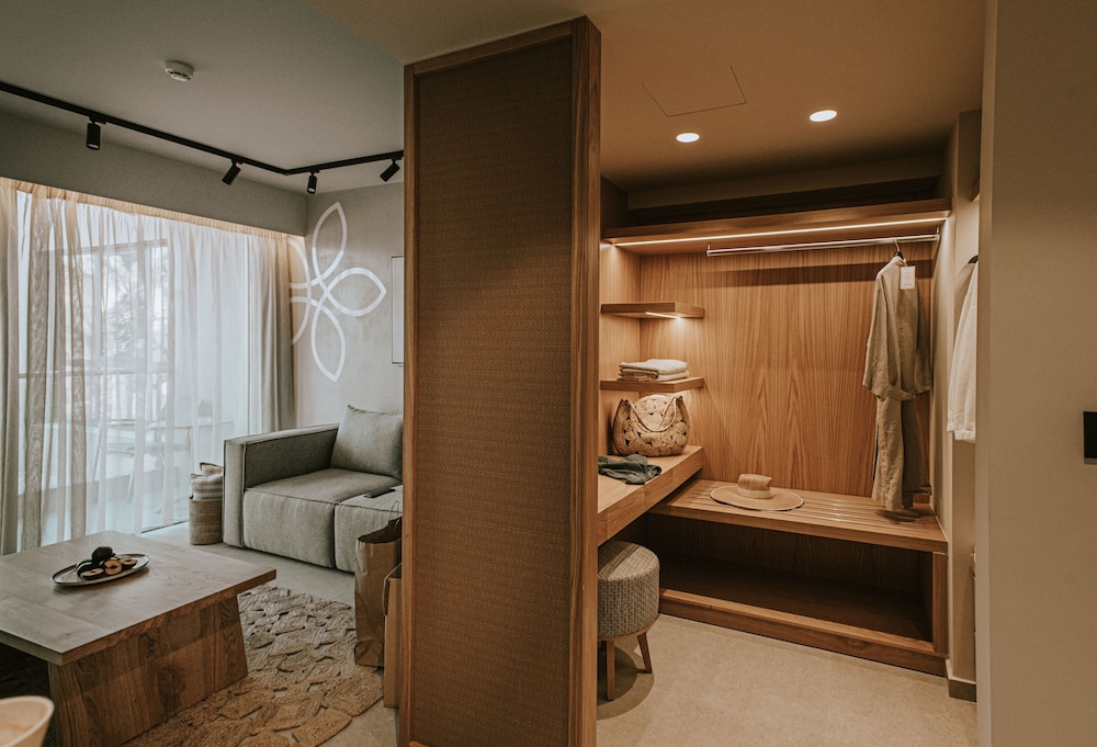 Superior Double Room, Partial Sea View