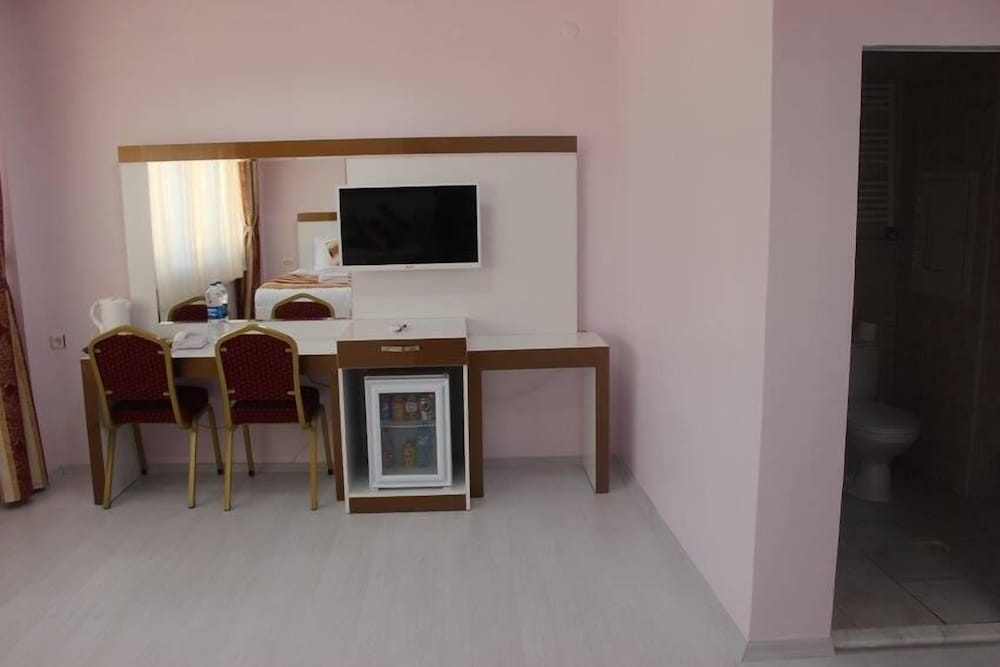 Standard Double Room photo 3