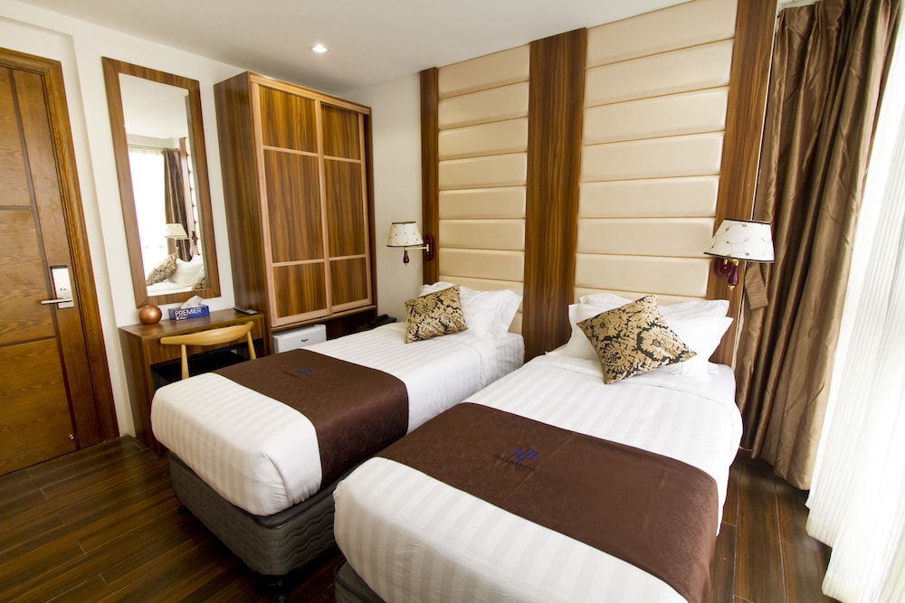 Twin Grand Room