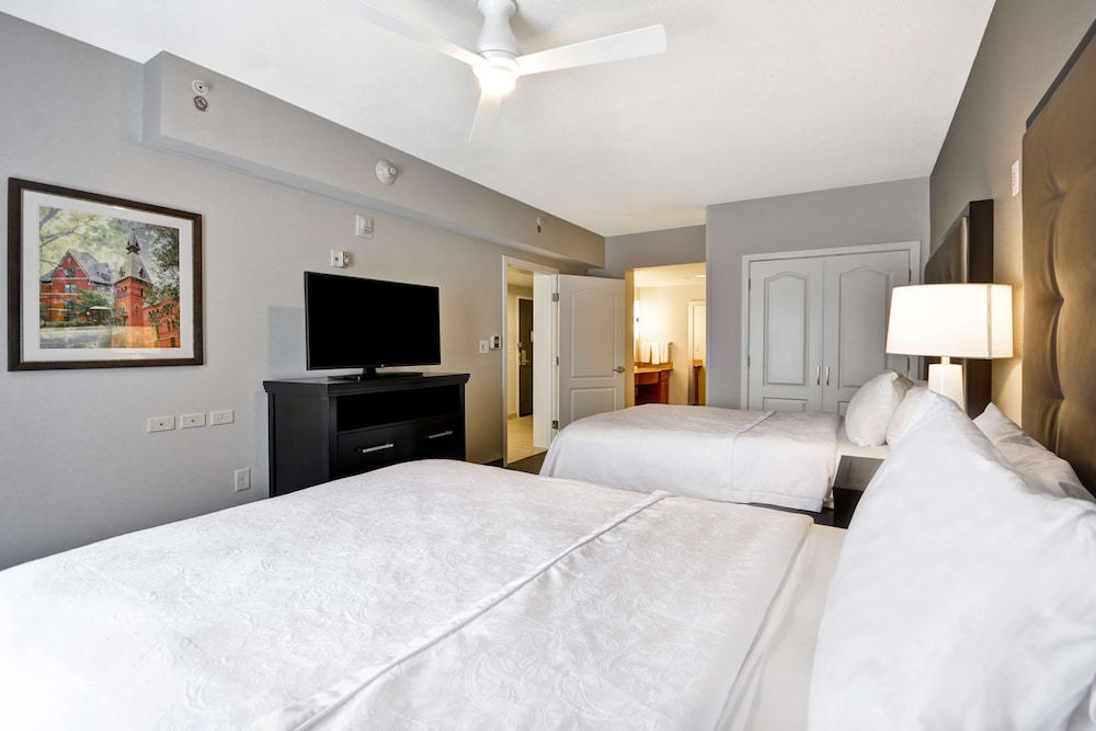 Suite, 2 Queen Beds, Accessible, Non Smoking - Photo 2
