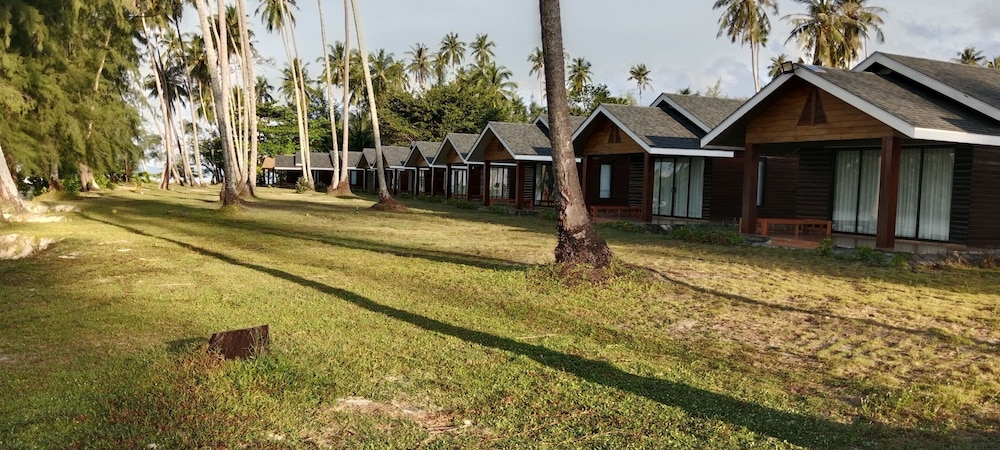 Beach Front photo 2