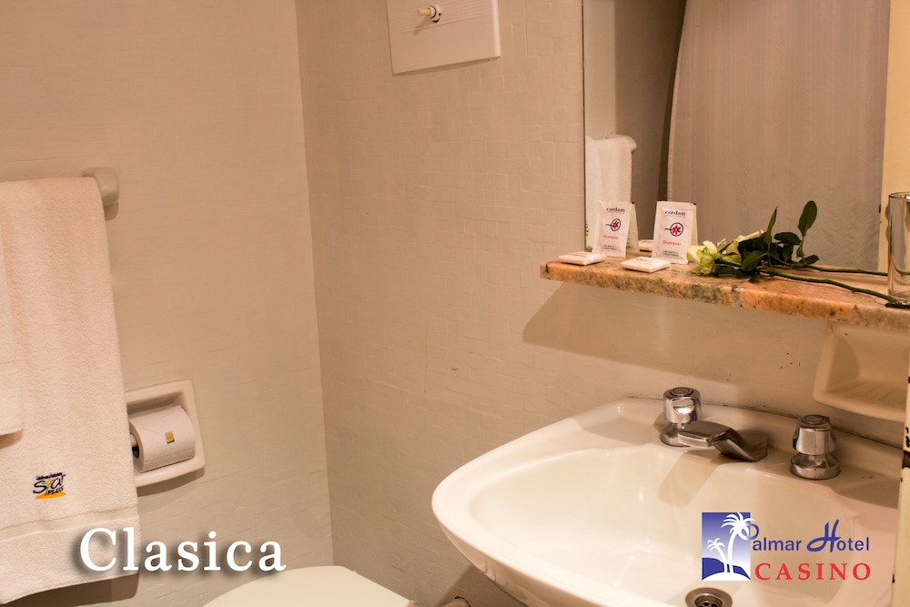 Classic Apartment, Private Bathroom photo 3