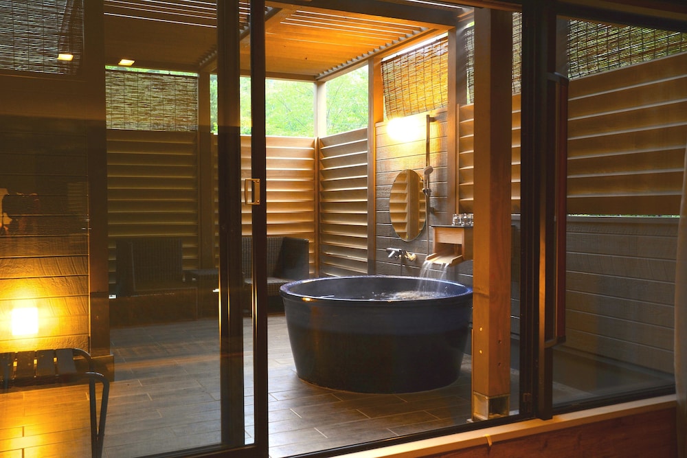 Deluxe Twin Room, with Open Air Bath, Non Smoking (Please include all persons in your reservation)