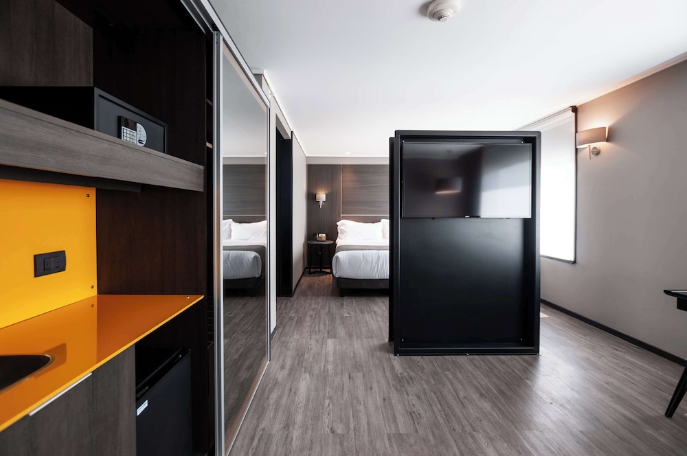 Junior Suite, 1 King Bed