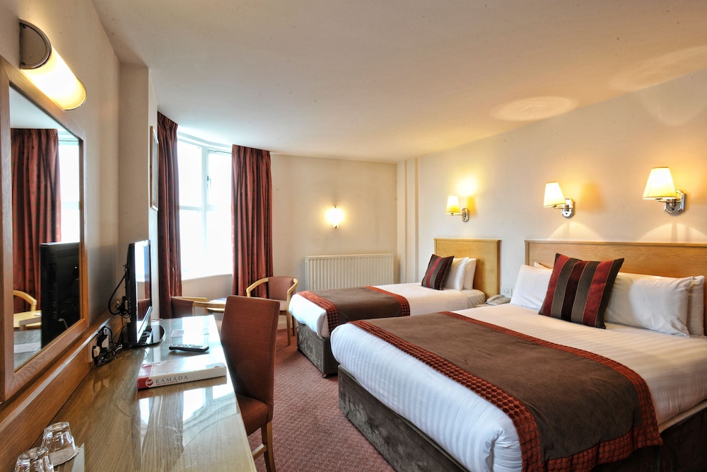 Twin Room, Non Smoking, Sea View - Photo 2