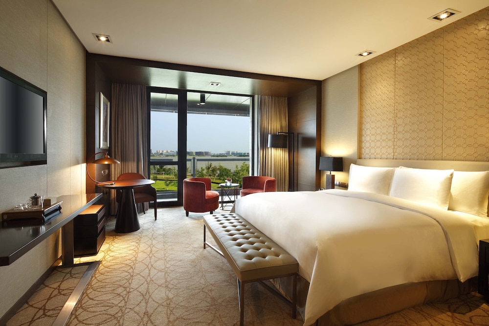 Suite, 1 Bedroom, Lake View (Da Long Lake View)