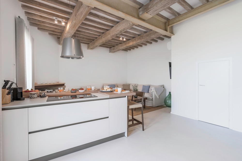 Apartment, Patio, Courtyard View