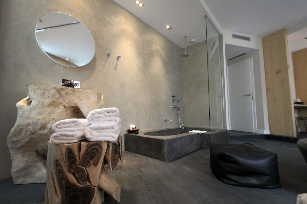 Junior Suite (Exception)