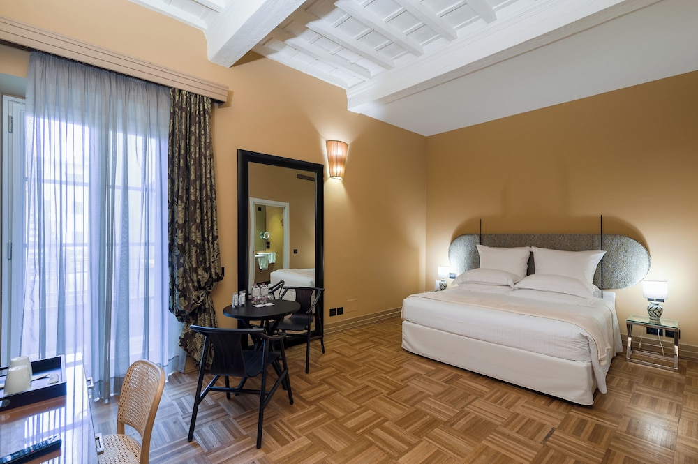 Premium Room - Photo 6