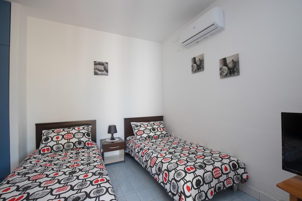 Family Apartment, Multiple Bedrooms (Apartman Brankica 2 Island Krk) photo 2