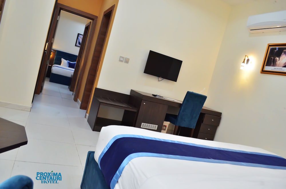 Family Room, 2 Bedrooms, Accessible, City View photo 2