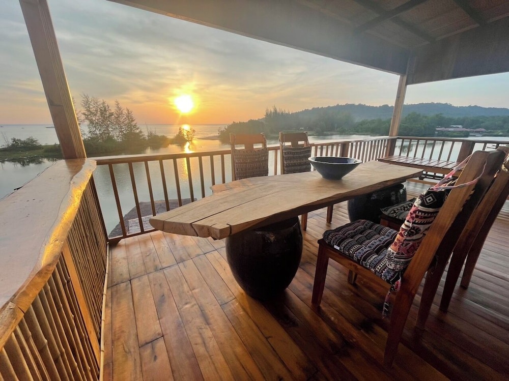 Panoramic Triple Room photo 2