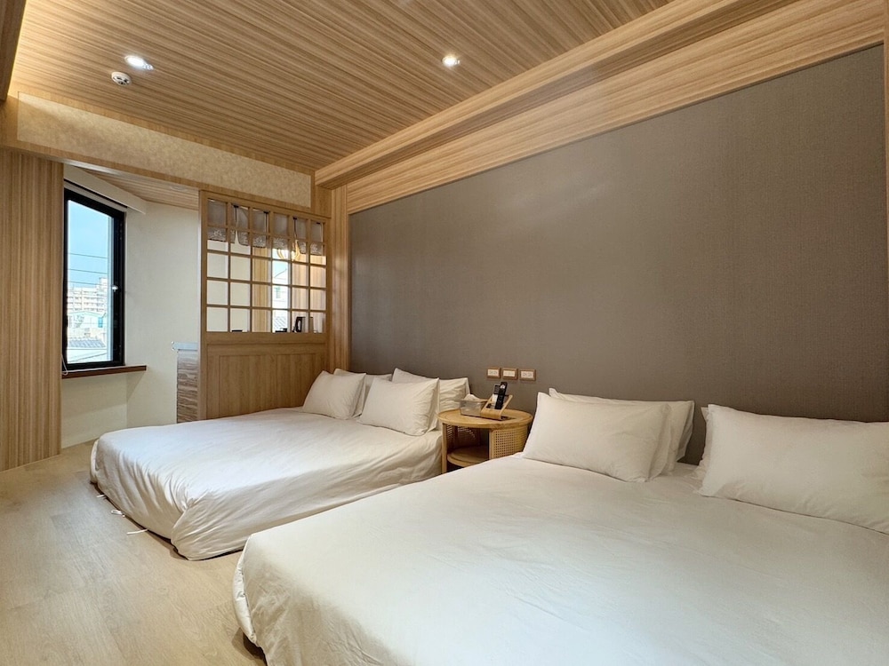 Comfort Quadruple Room, Non Smoking