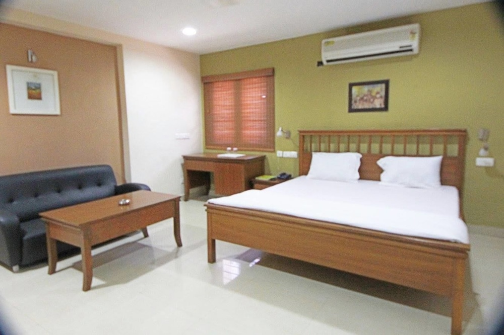 Deluxe Room, City View photo 3
