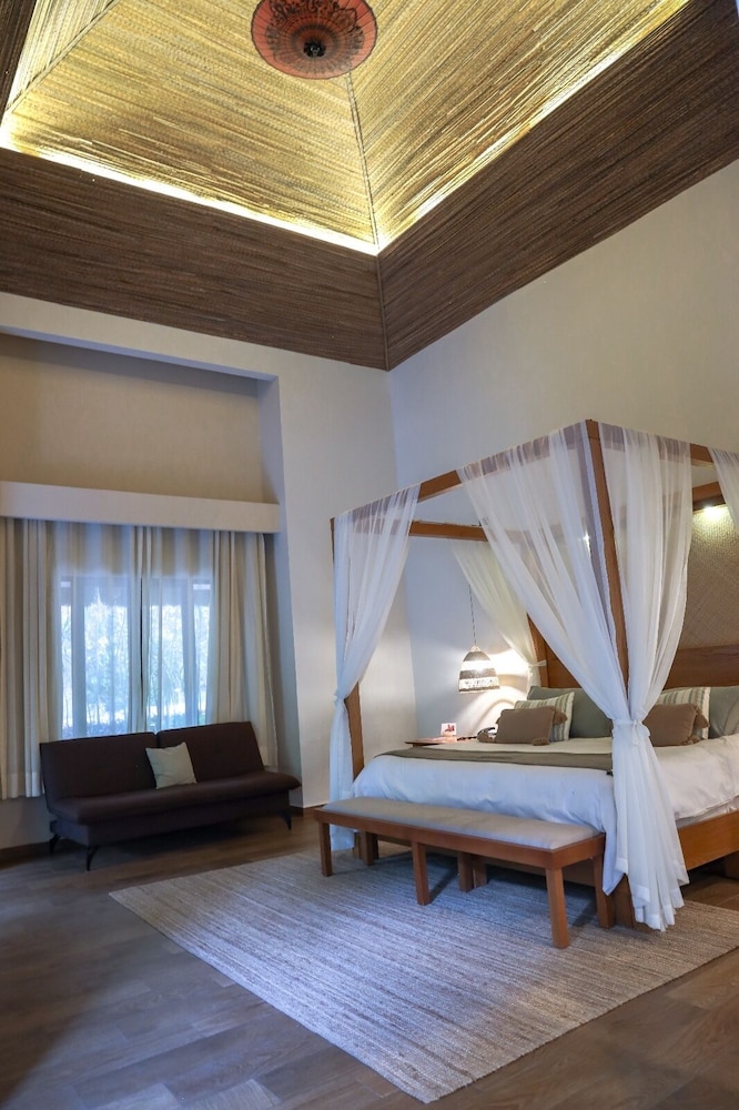 Premium Room, 1 King Bed