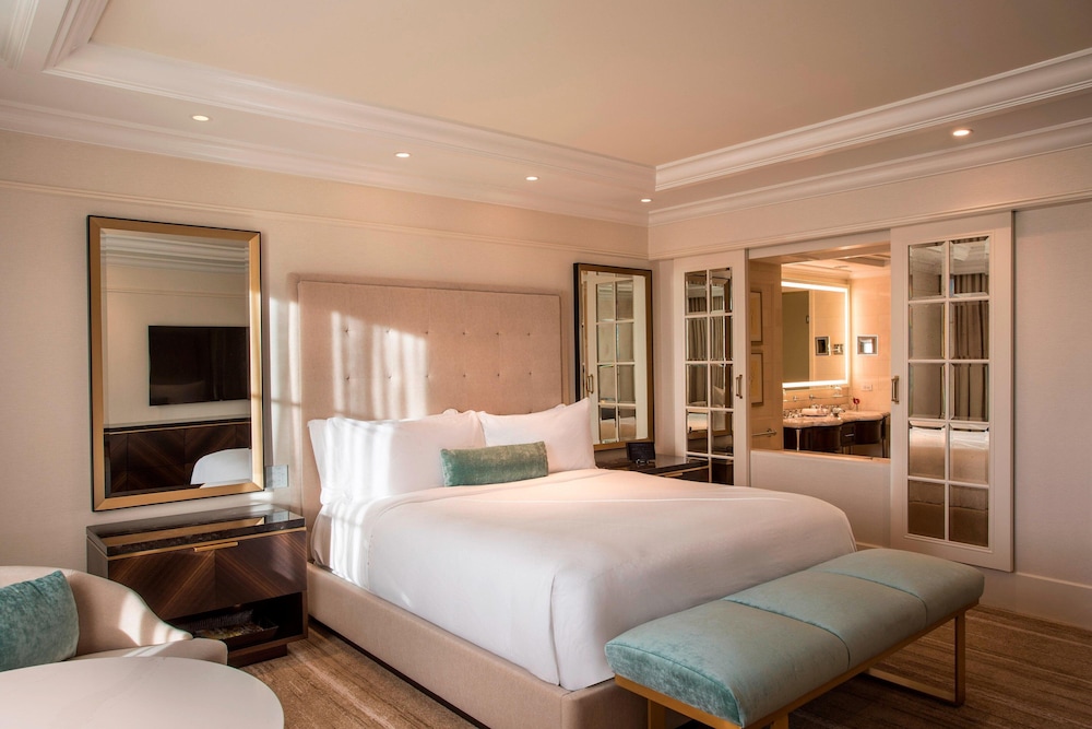 Superior Room, 1 King Bed - Photo 1